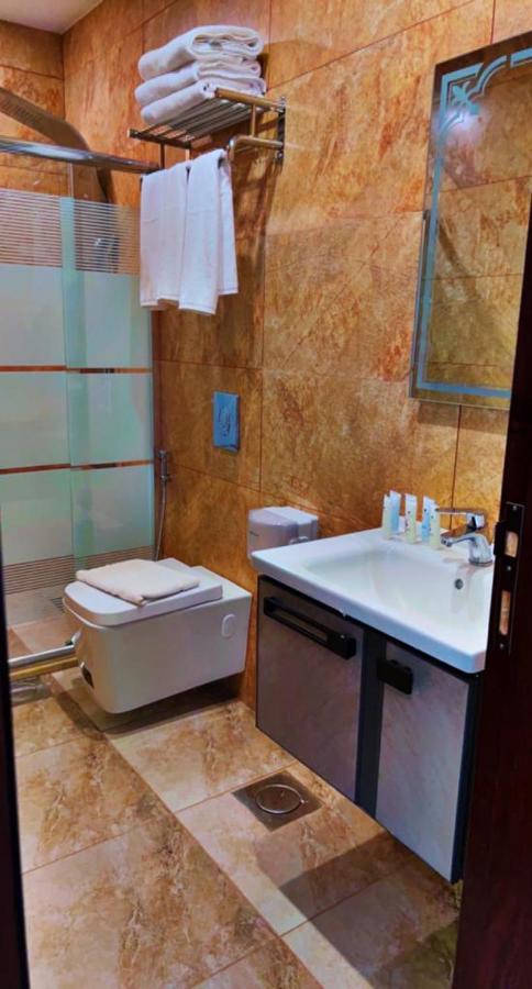 Shaqilath Hotel Wadi Musa Esterno foto