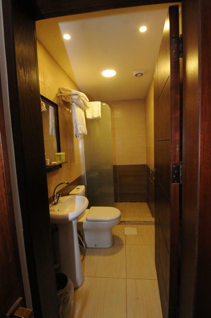 Shaqilath Hotel Wadi Musa Esterno foto